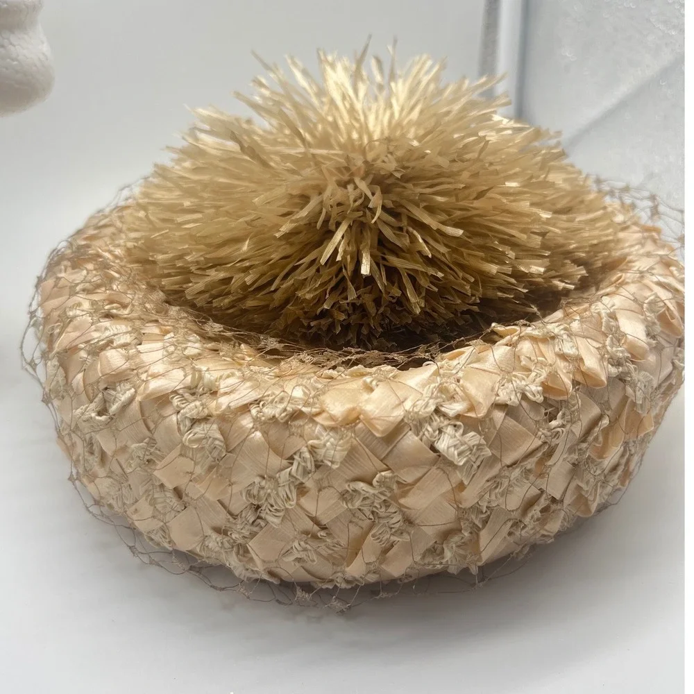 Vintage Cellophane Straw Jean Sutton Pill box Hat Spiky poof on‎ top READ